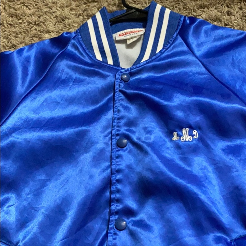 Jacket with windbreaker type fabric